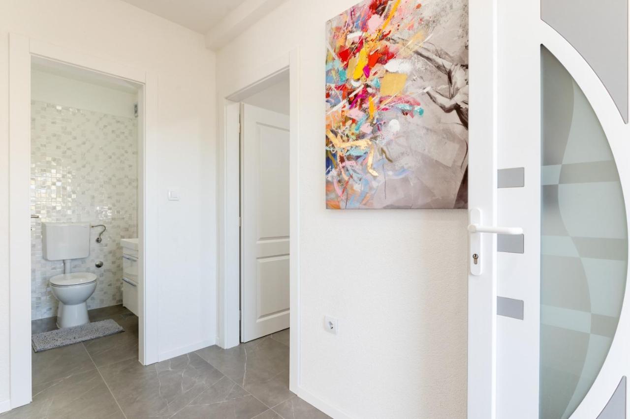 Apartment Vuletin Kastela Luaran gambar
