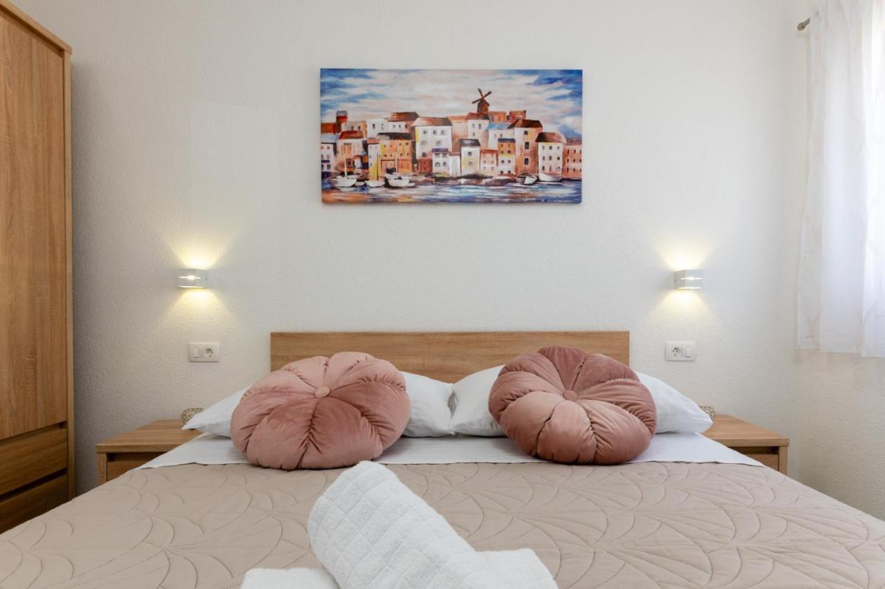 Apartment Vuletin Kastela Luaran gambar