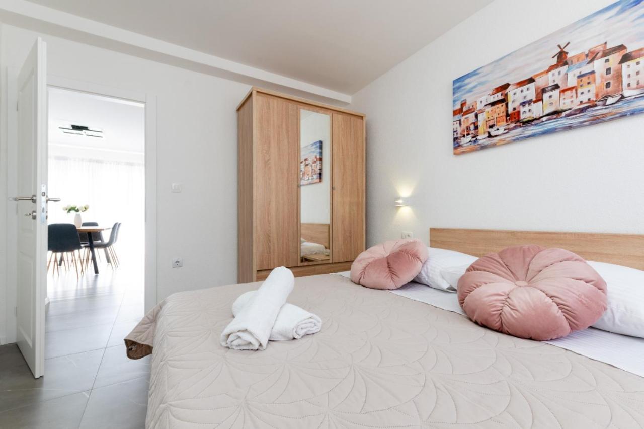 Apartment Vuletin Kastela Luaran gambar