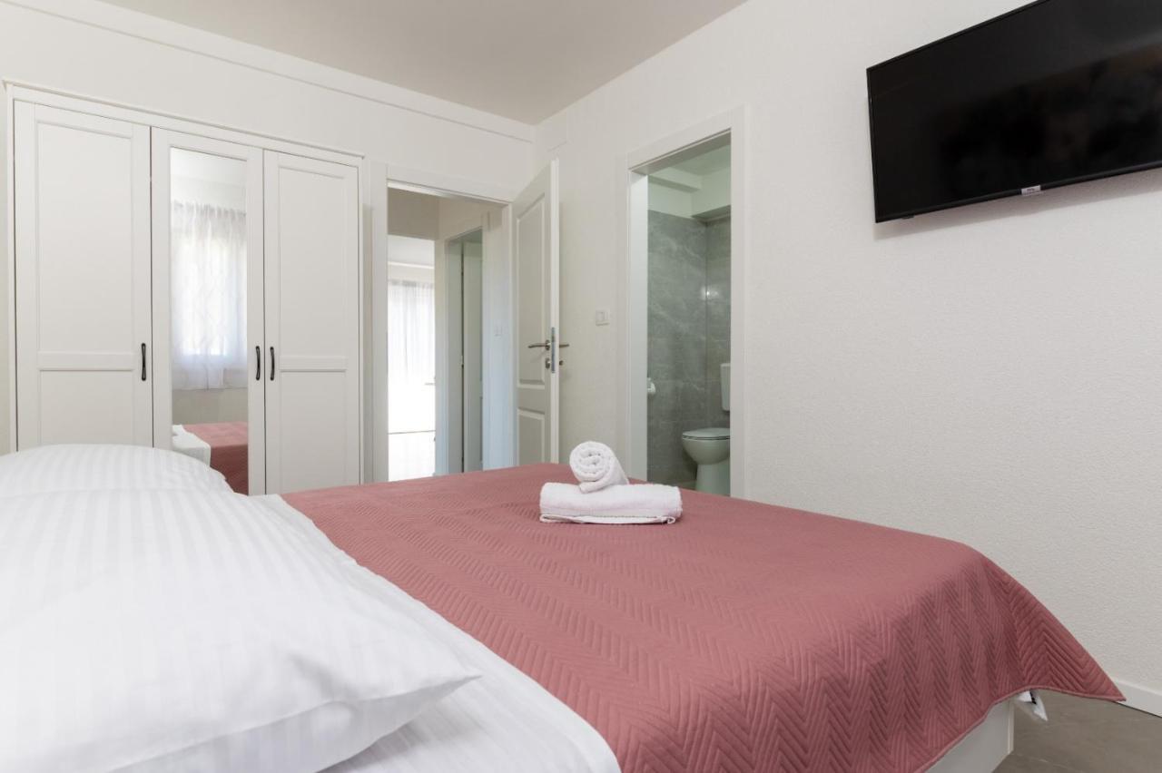 Apartment Vuletin Kastela Luaran gambar