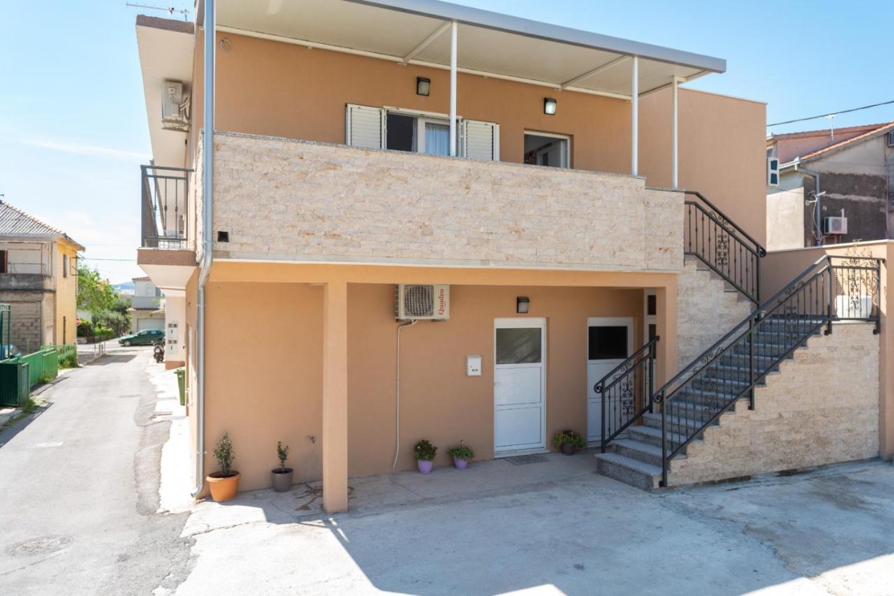 Apartment Vuletin Kastela Luaran gambar