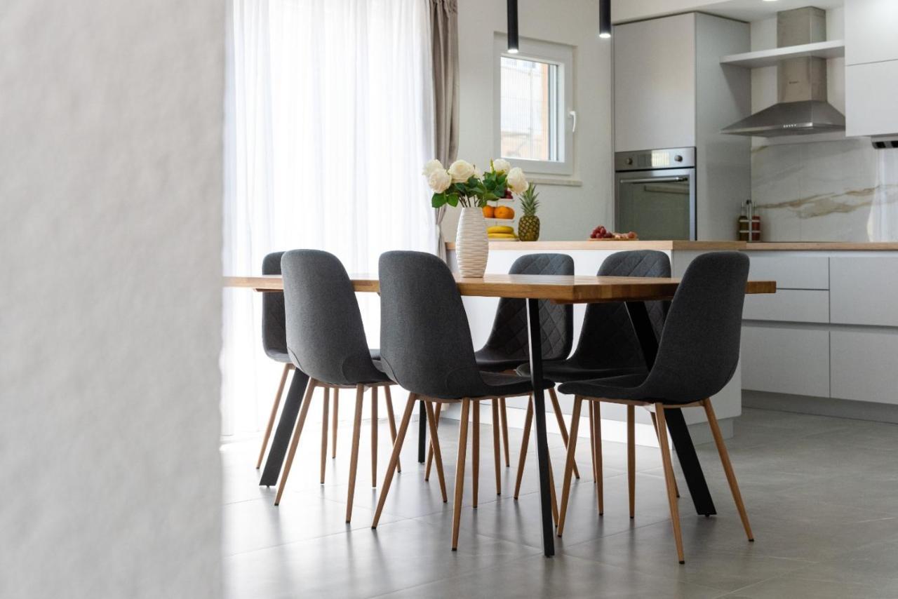 Apartment Vuletin Kastela Luaran gambar