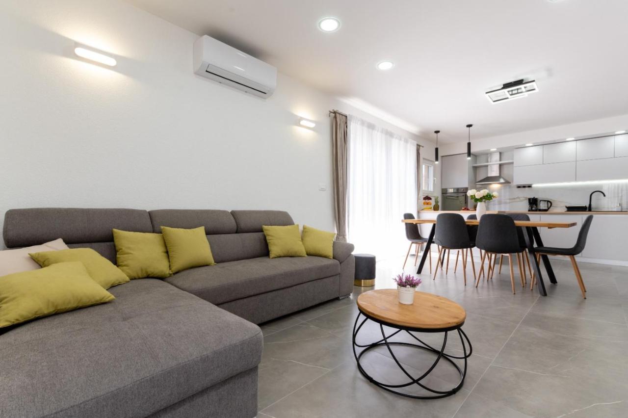 Apartment Vuletin Kastela Luaran gambar
