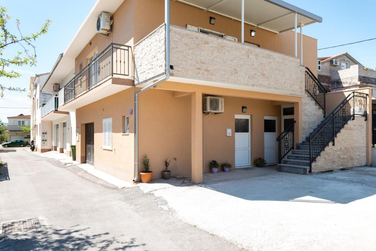 Apartment Vuletin Kastela Luaran gambar